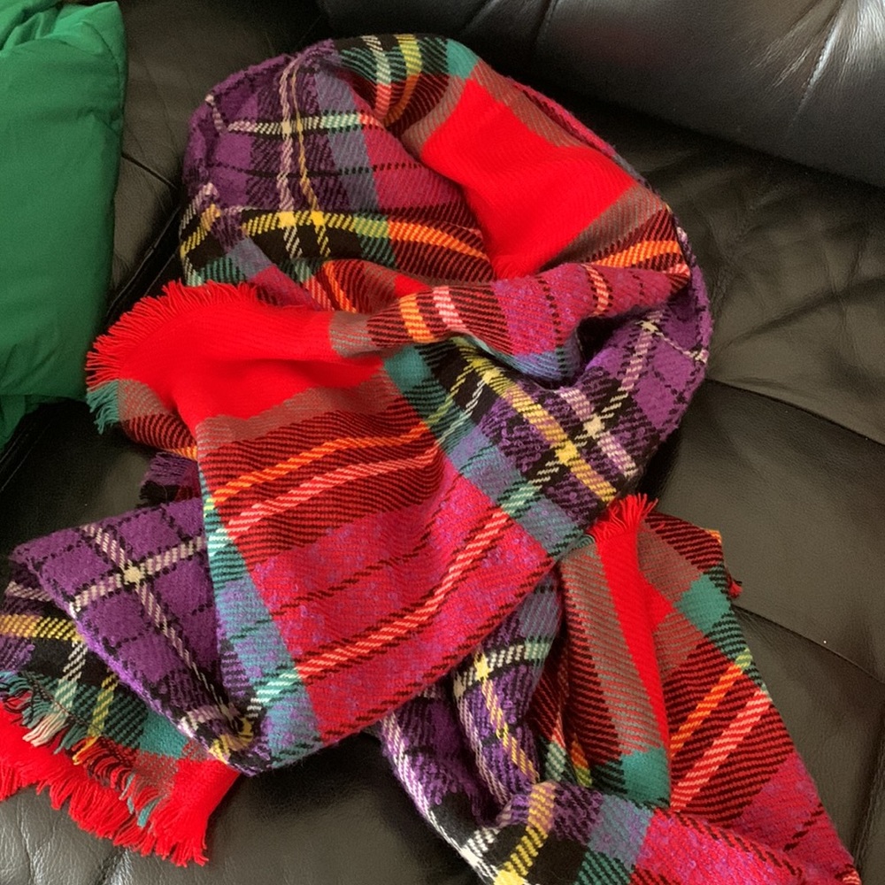 AMERICAN EAGLE-Scarf NEW!